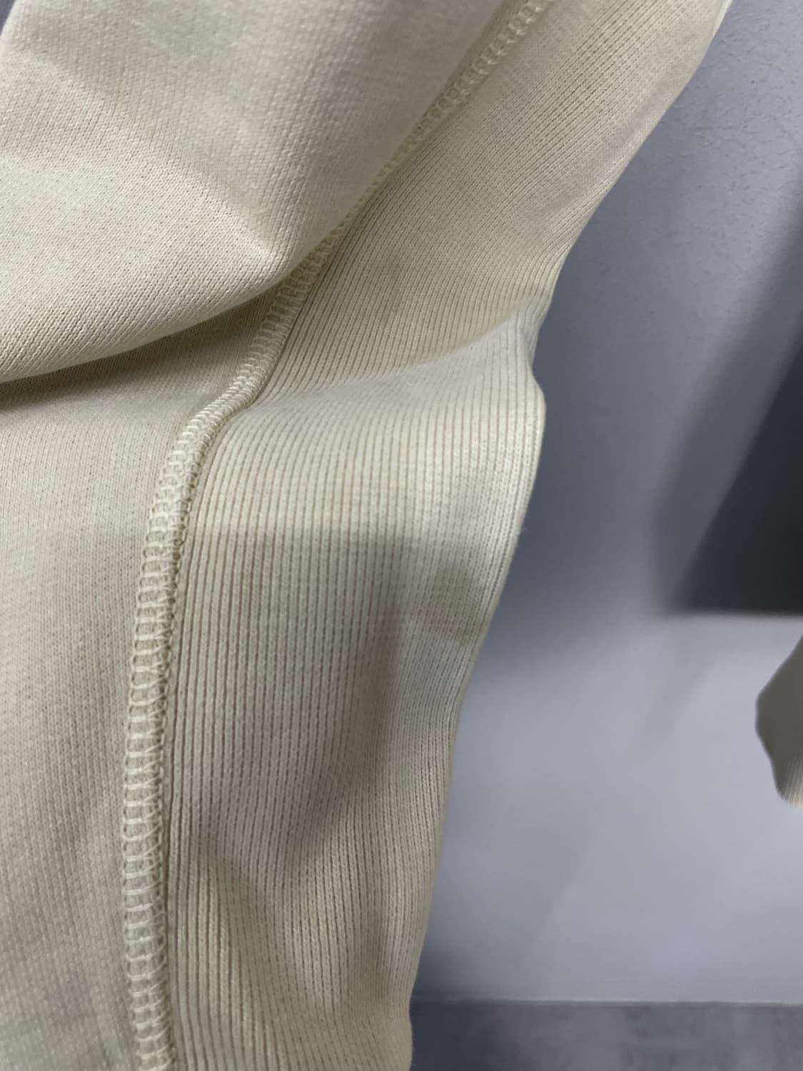 스톤아일랜드 와팬 패치 아이보리 맨투맨 H1737 상품이미지7