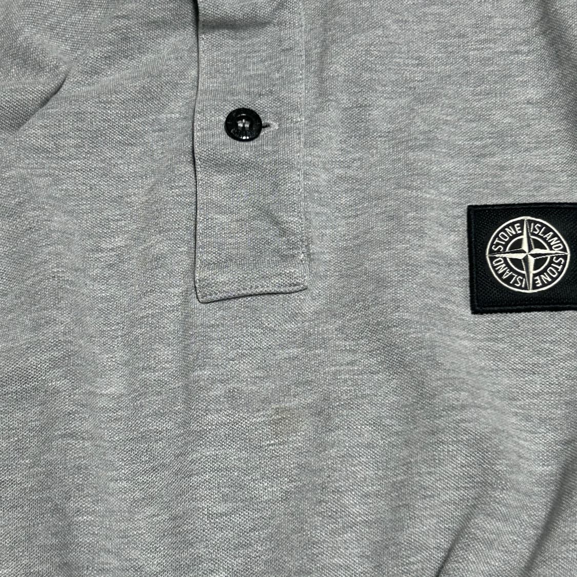 Stone Island 정품인증 슬림핏 그레이 카라 반팔티 상품이미지5