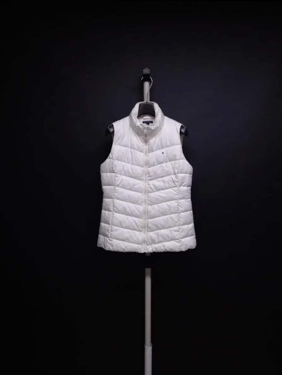 타미힐피거 화이트 패딩 베스트 55 44 상품이미지1