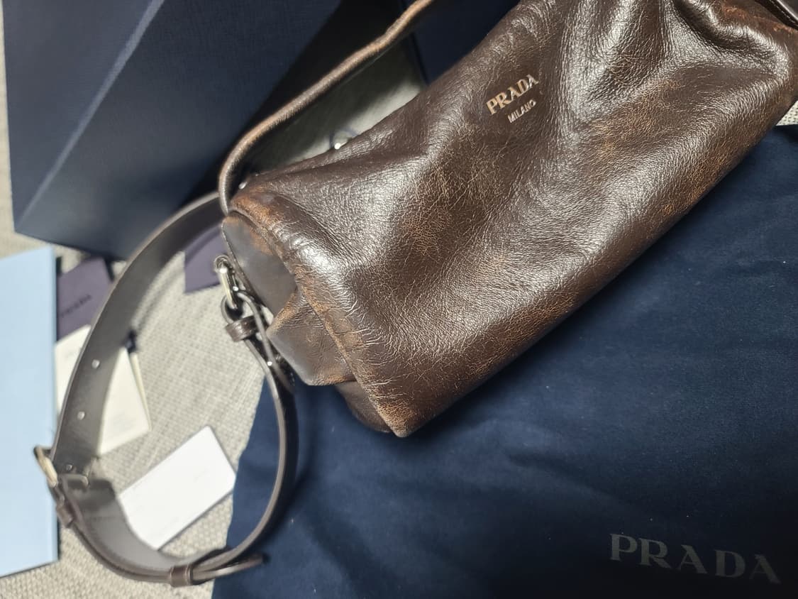 프라다 나파가죽 숄더백 빈티지다크브라운 2vh188 크로스백 상품이미지4