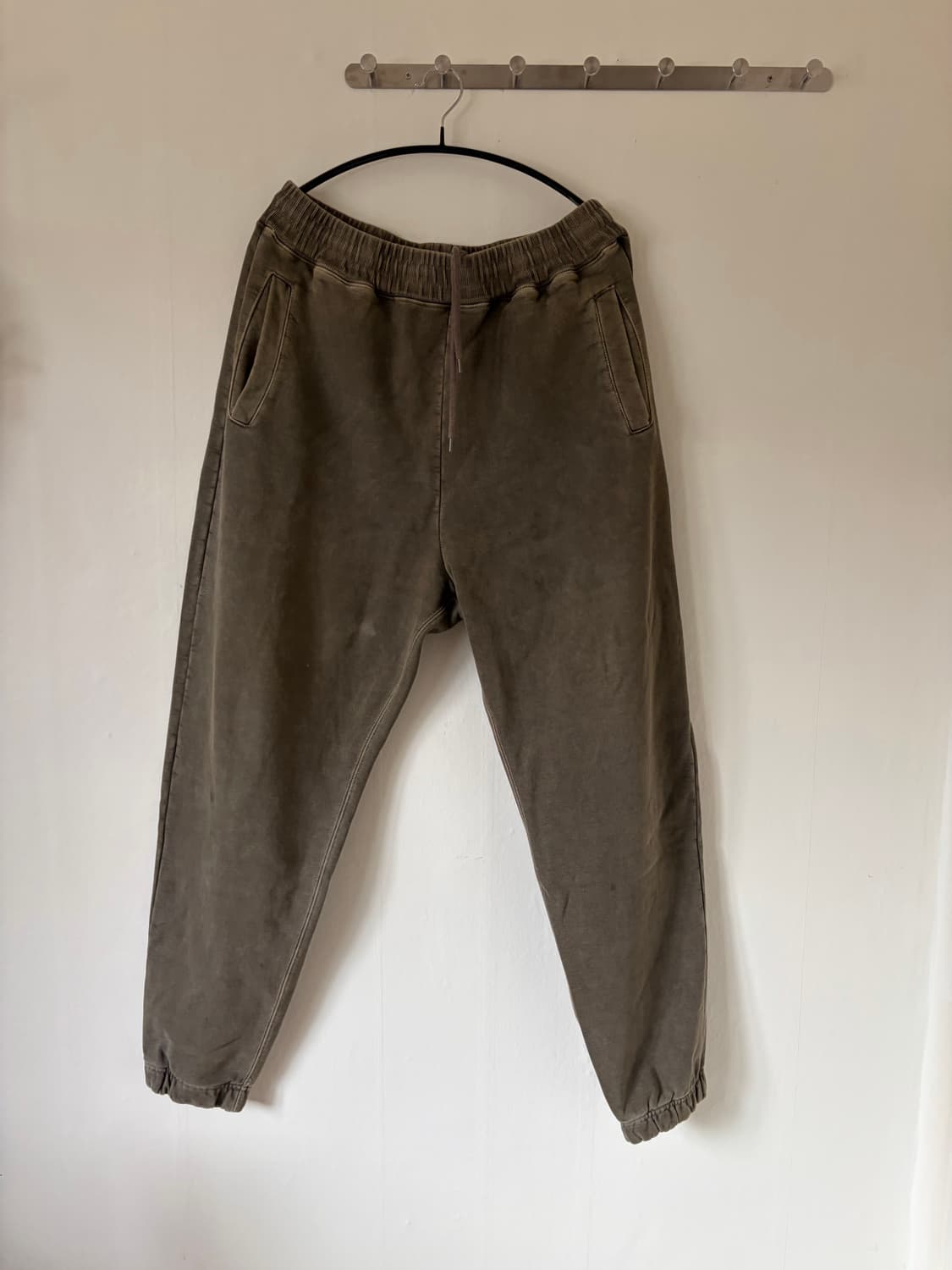 (L)데우스 서울 컬리지 오버다이드 스웻팬츠 상품이미지1