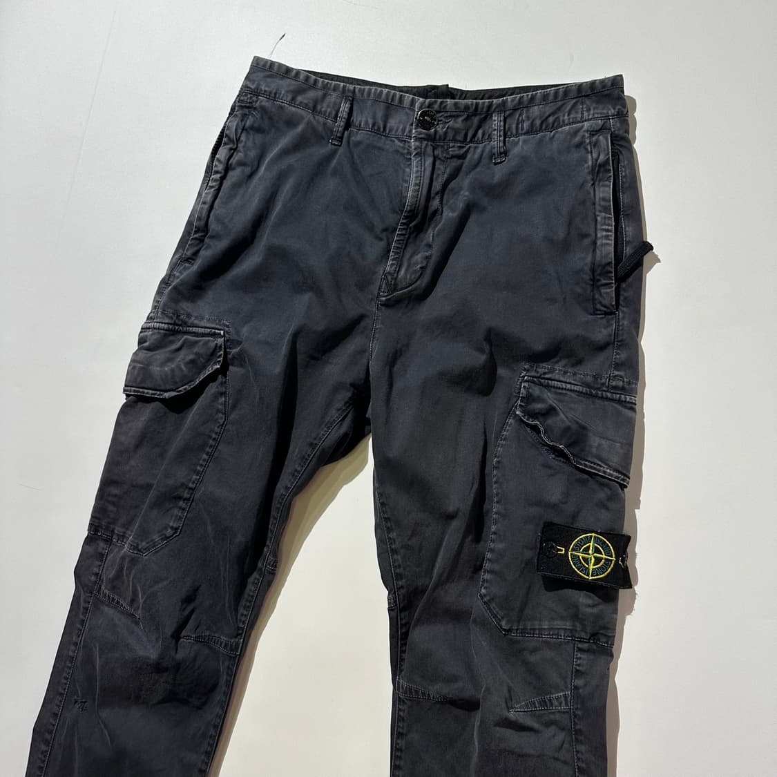스톤아일랜드 사이드 와펜 카고 팬츠 상품이미지3