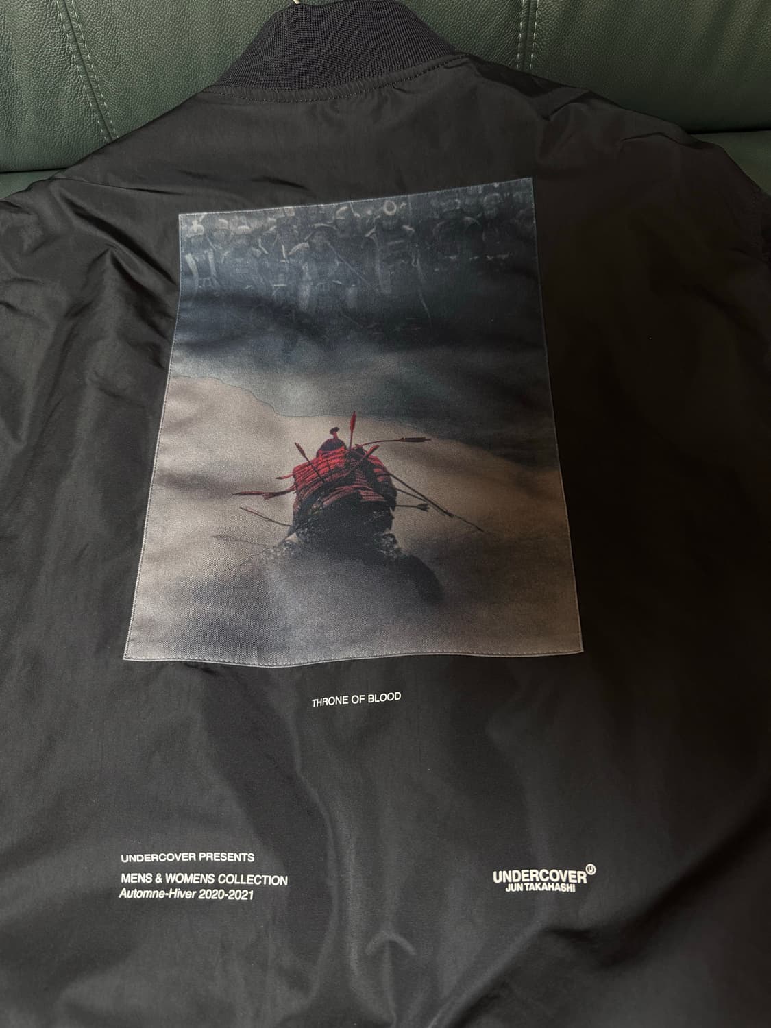 언더커버 거미집의 성 리버시블 봄버 상품이미지2