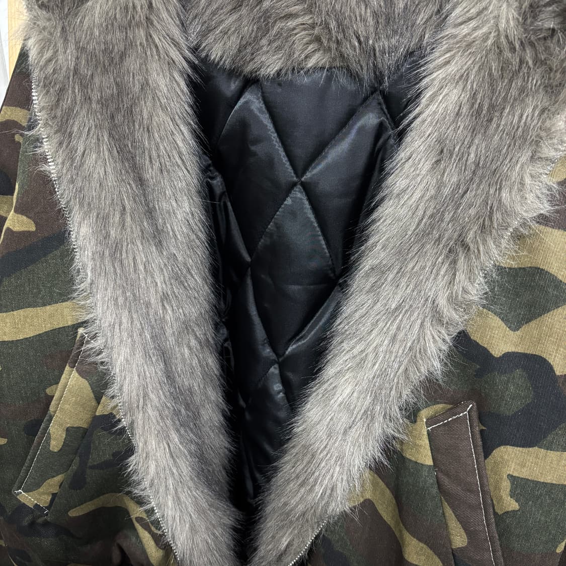 [새상품] 카모플라쥬 후드집업 퍼 점퍼 상품이미지2