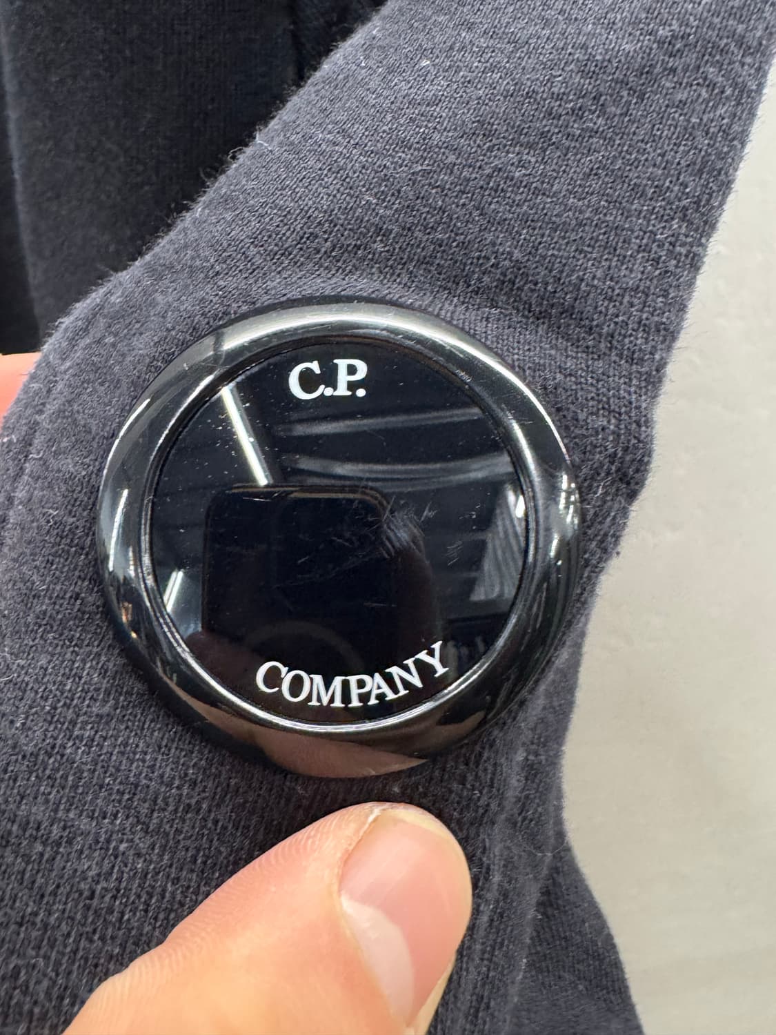 CP 컴퍼니 맨투맨 블랙 상품이미지3