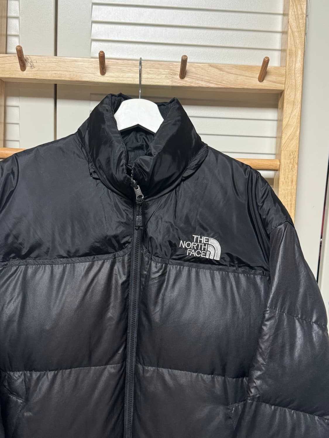 노스페이스 800 눕시 블랙 패딩 자켓 상품이미지2