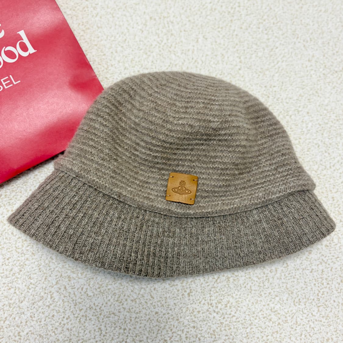비비안웨스트우드 울 니트 모자 상품이미지2
