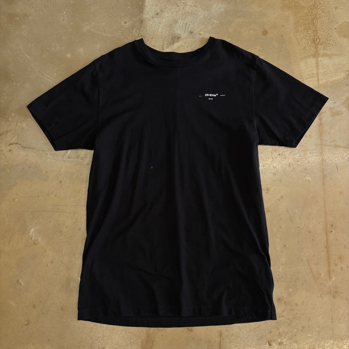 M 오프화이트 블랙 반팔티셔츠 상품이미지2