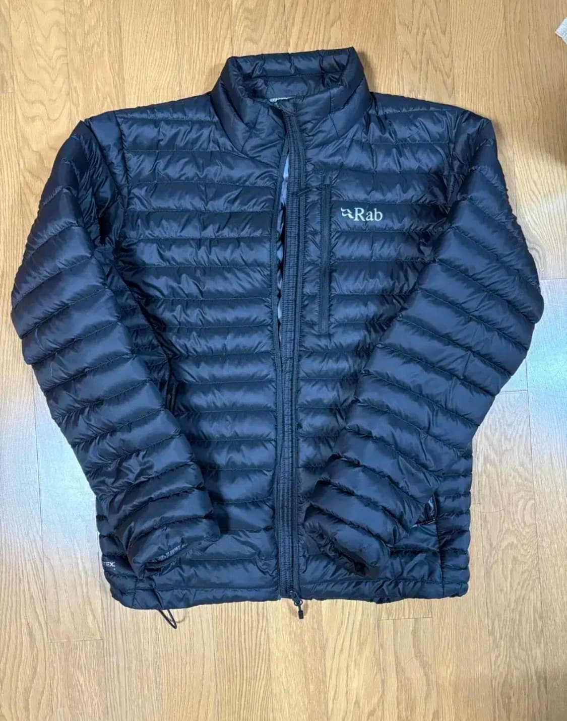 Rab 경량패딩 상품이미지1