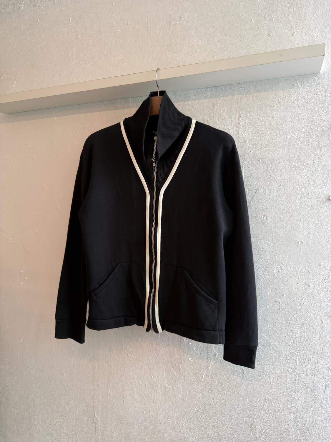 아네스베 파이핑집업 상품이미지2