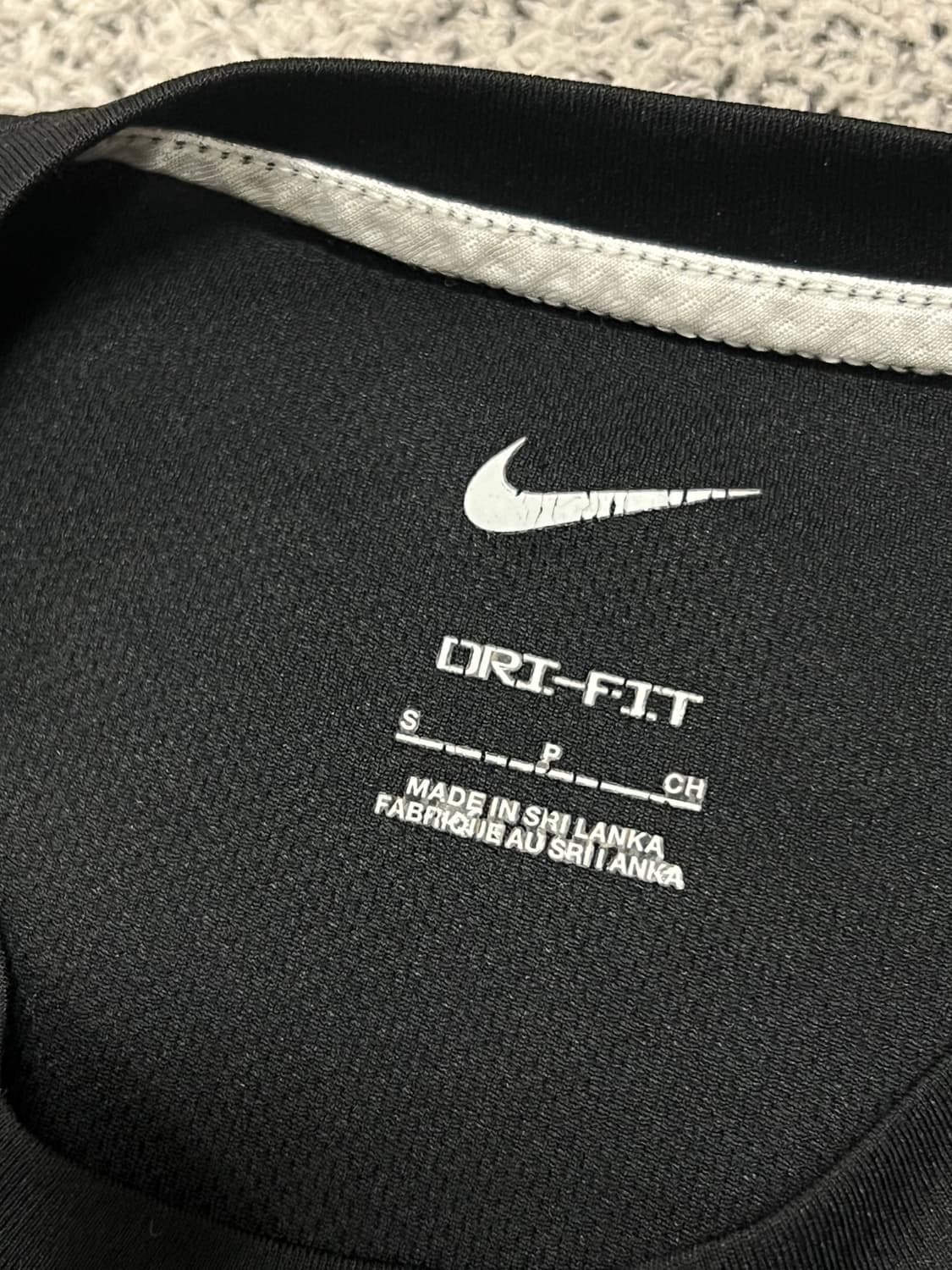 (S) 나이키 우먼스 스우시 트레이닝 반팔 상품이미지3