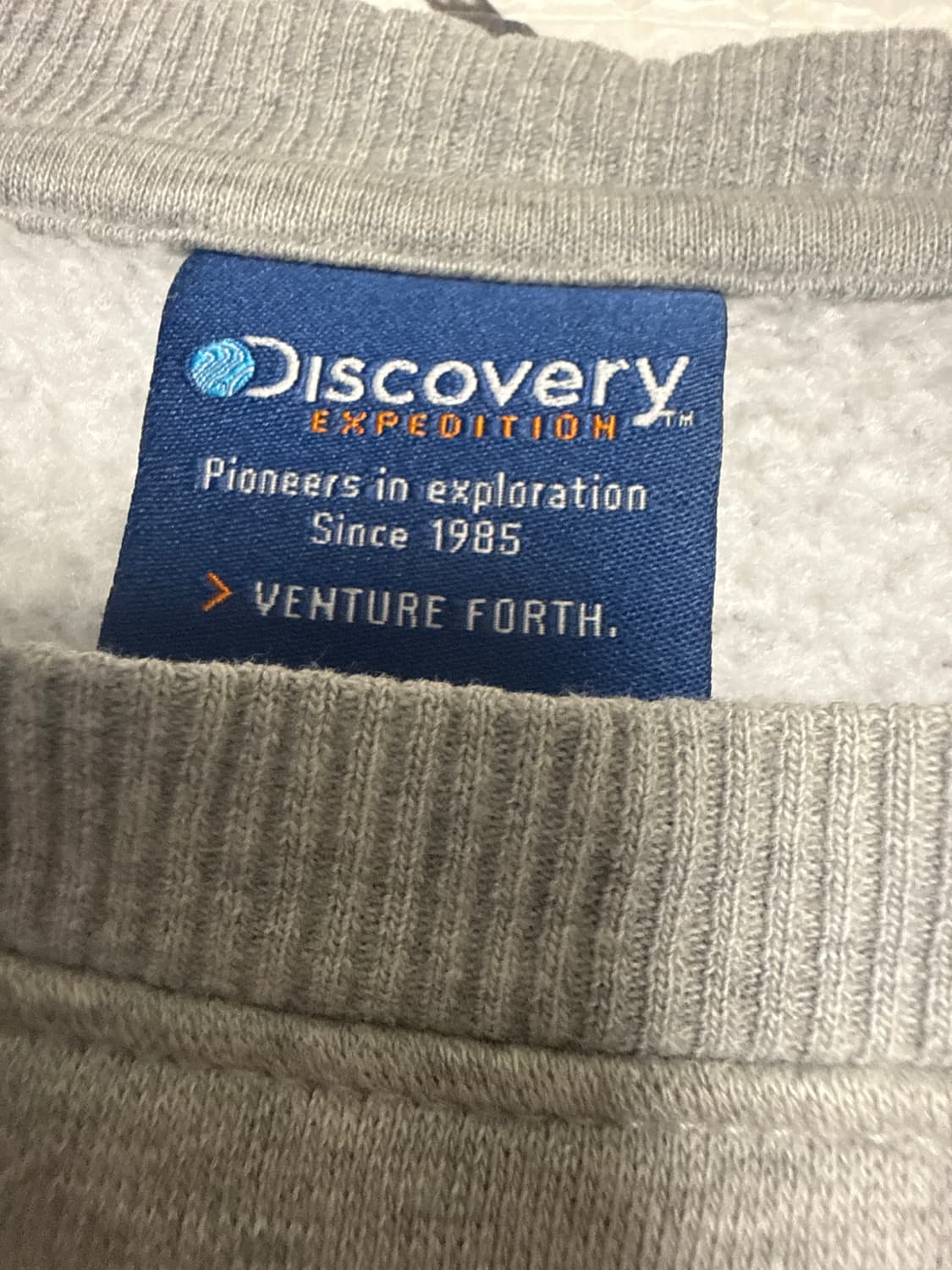 Discovery 맨투맨 상품이미지2