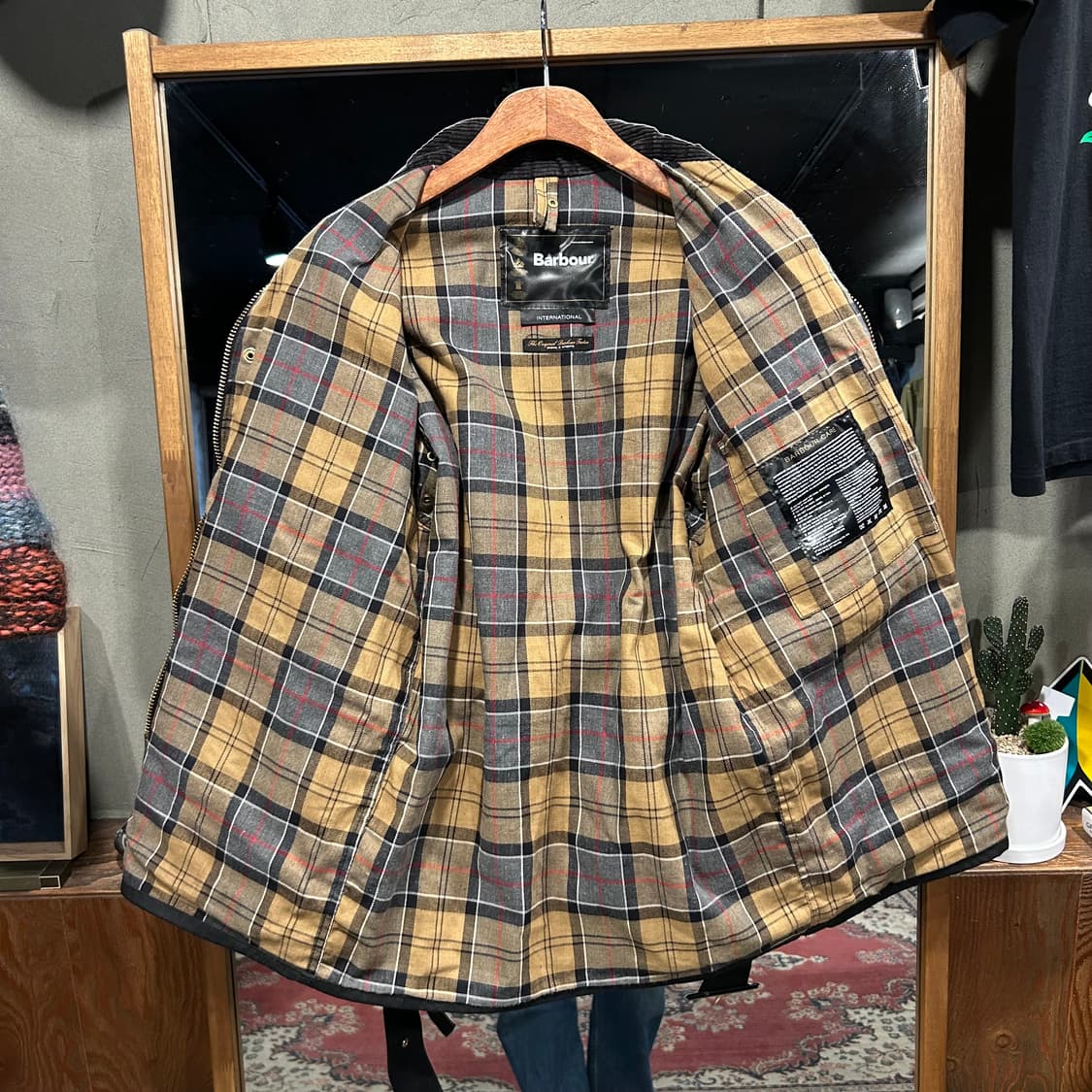 M) 바버 인터내셔널 블랙 왁스 자켓 정품 상품이미지5