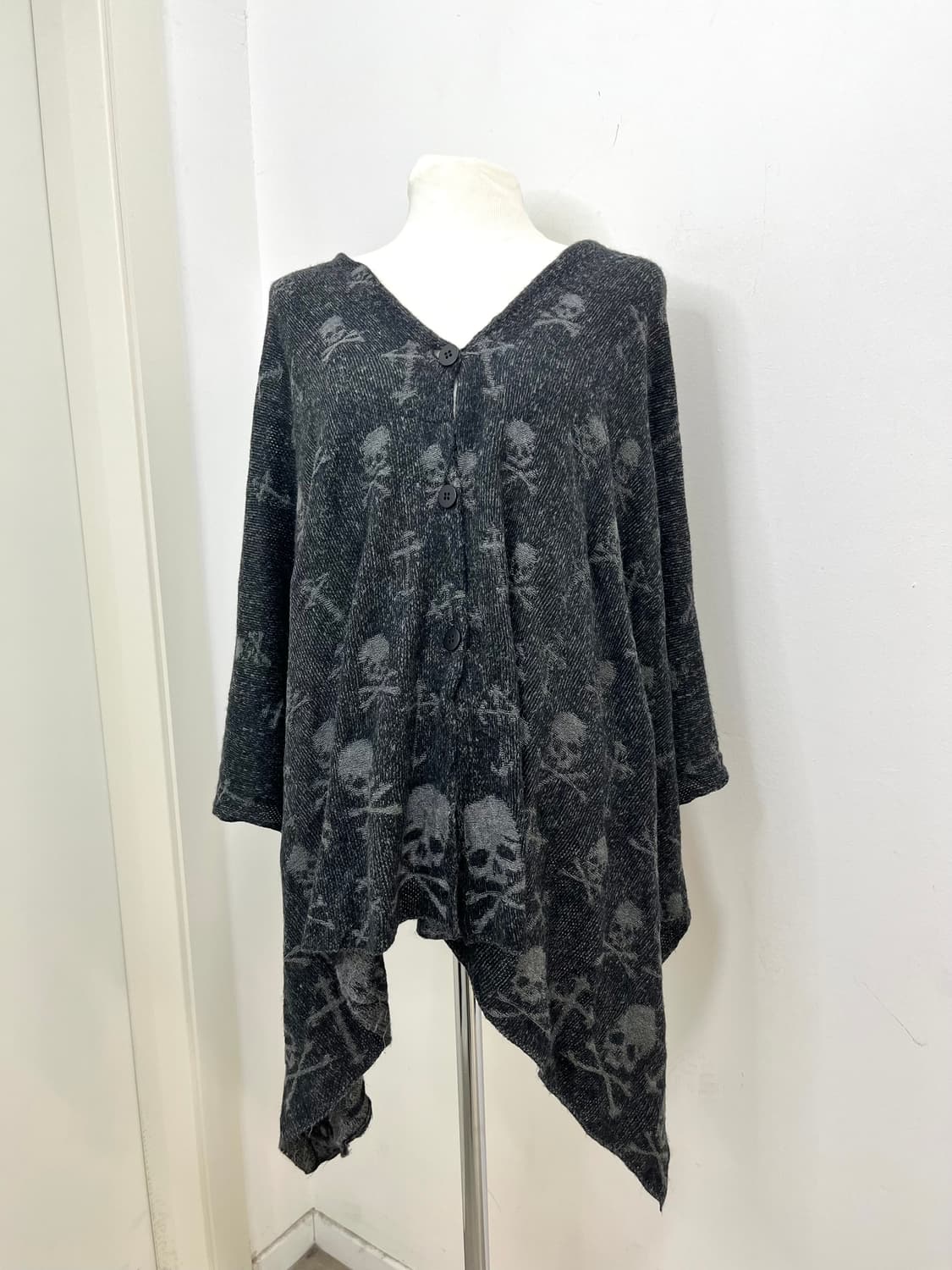 일본 빈티지 락펑크 락시크 스컬패턴 숄 머플러 상품이미지1