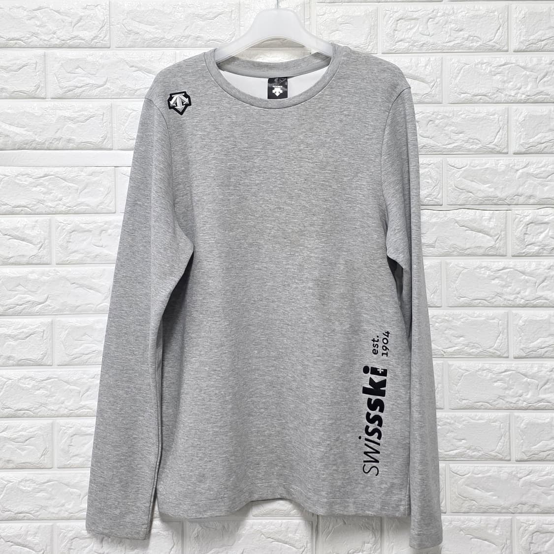 택포_ 데상트 스위스 스키팀 맨투맨 M 상품이미지1