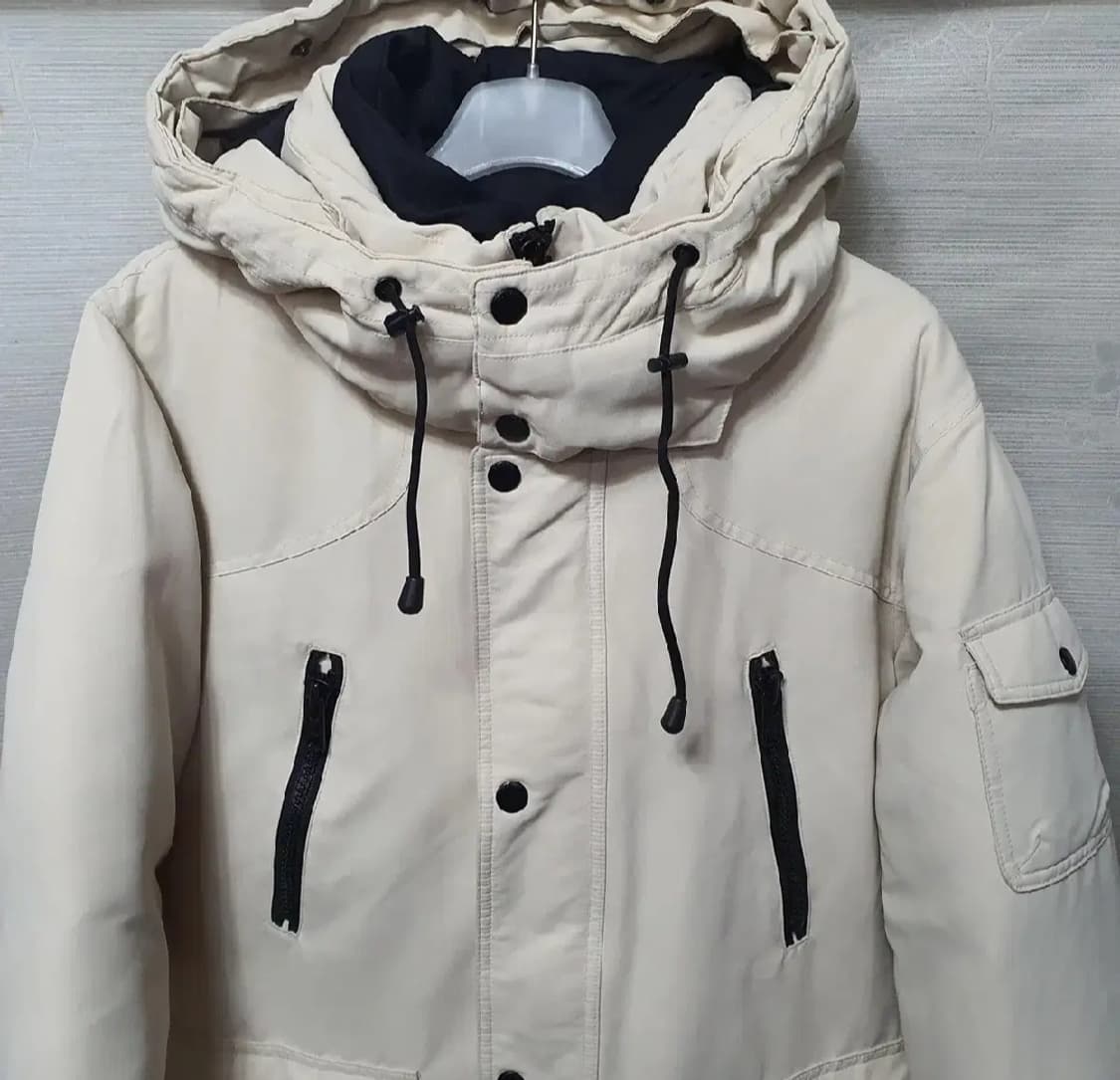 지바이 게스 덕다운패딩 상품이미지2