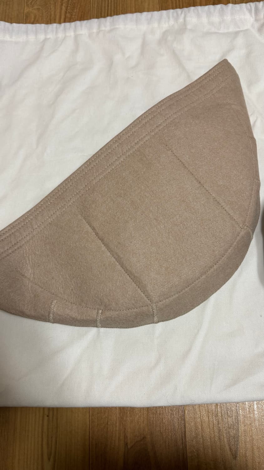 르메르 크루아상백 미디움 다크 초콜릿 상품이미지5