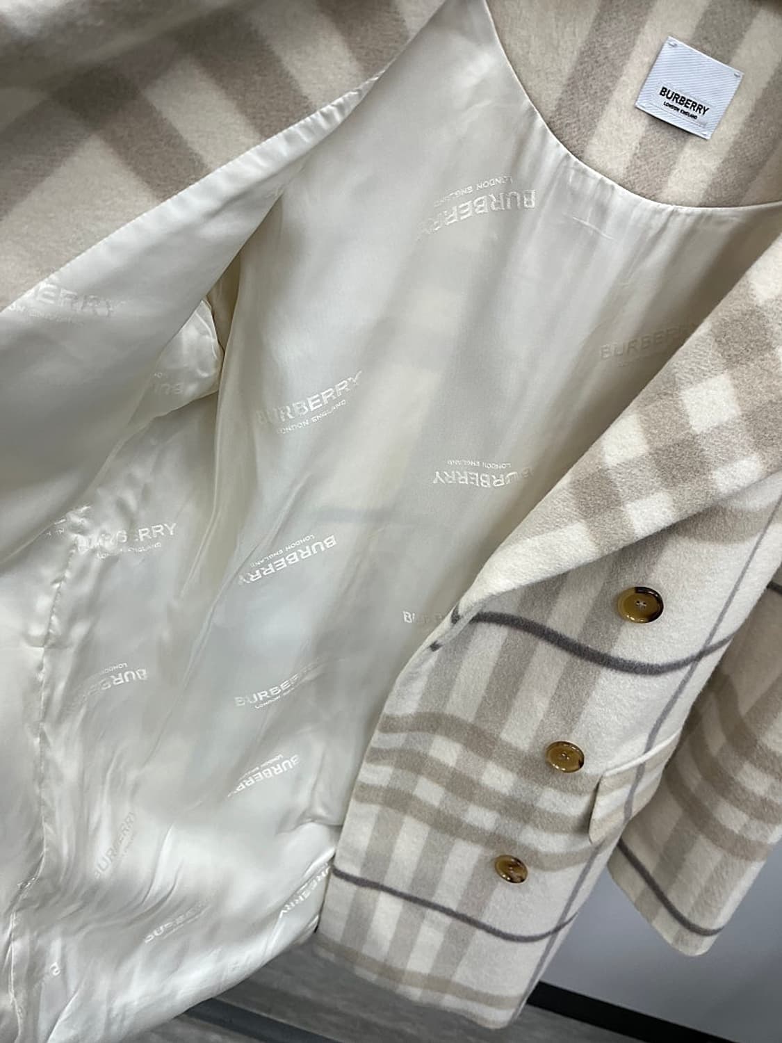 여) 버버리 신형 키즈 캐시미어 코트  상품이미지5