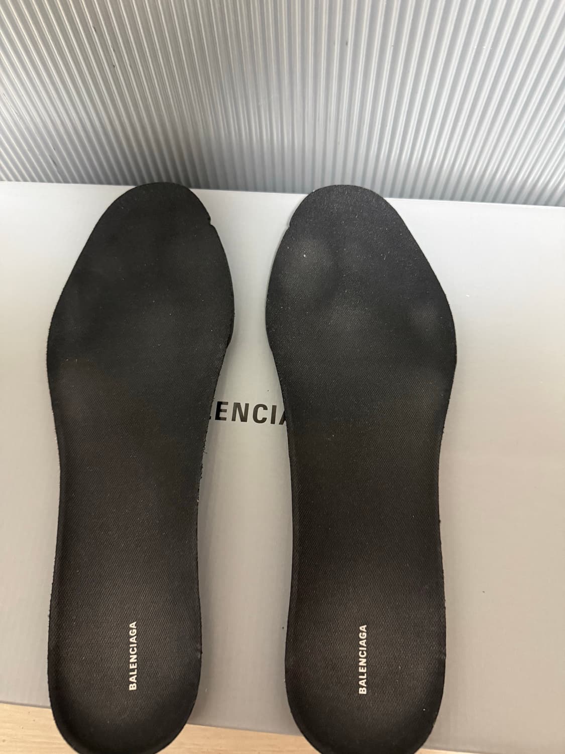 발렌시아가 6xl 45 상품이미지7