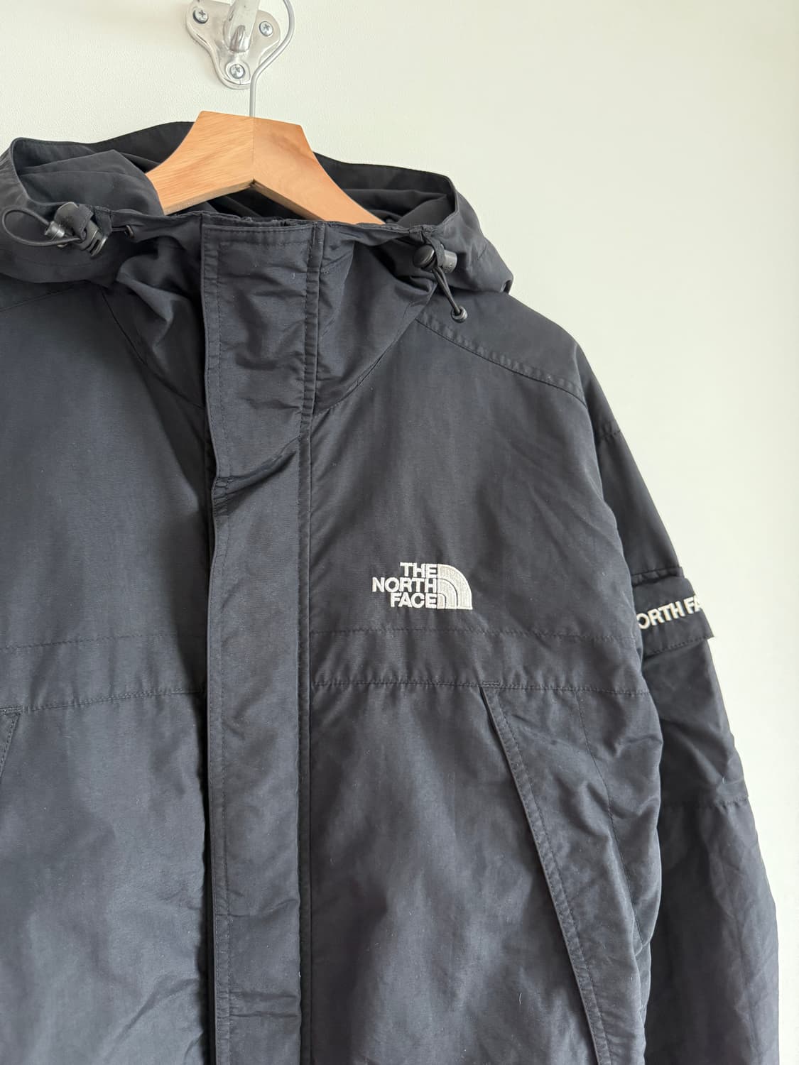 노스페이스(THE NORTH FACE) 윈드브레이커 상품이미지3