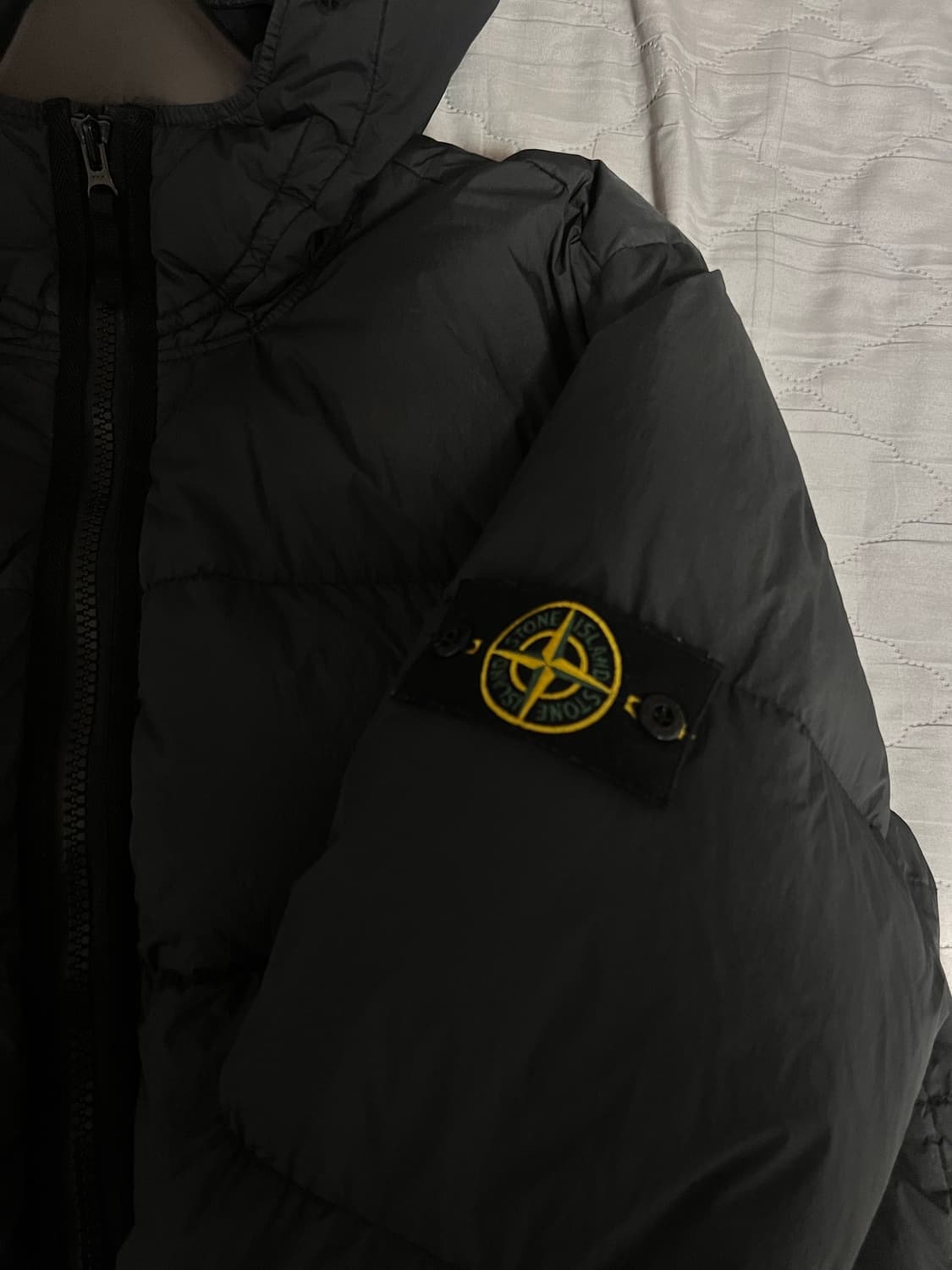 21fw 스톤아일랜드 크링클랩스 숏패딩 XL 블랙 상품이미지3