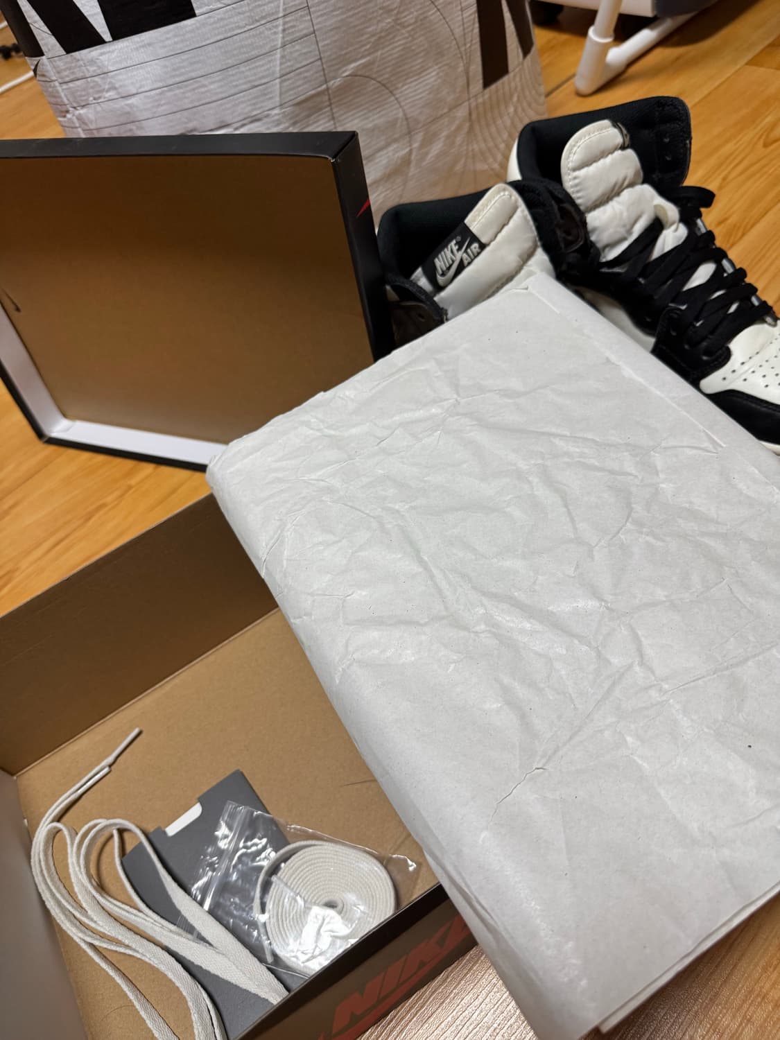 조던1 나이키 모카 하이 275 상품이미지8