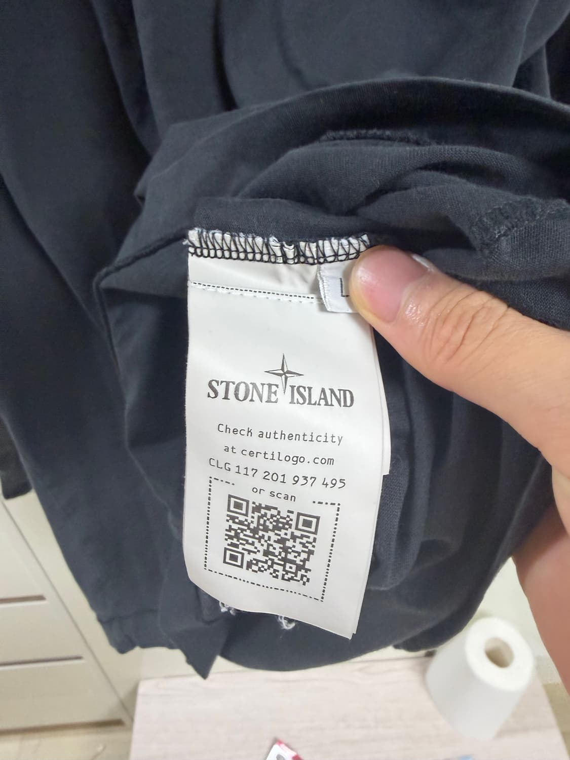 23ss 스톤아일랜드 블랙 롱슬리브 L 상품이미지3