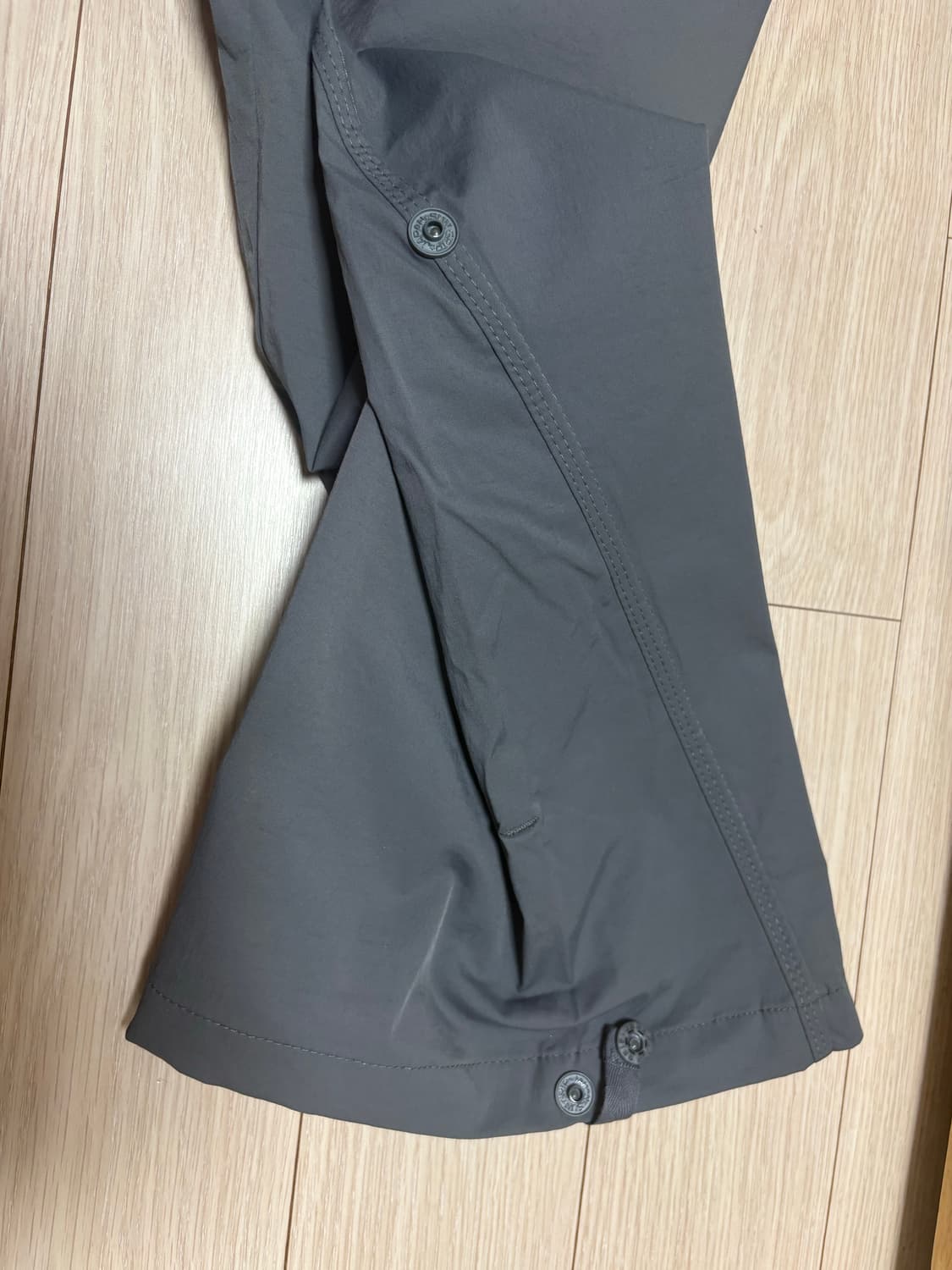 산산기어 스냅 팬츠 차콜 바지 상품이미지8