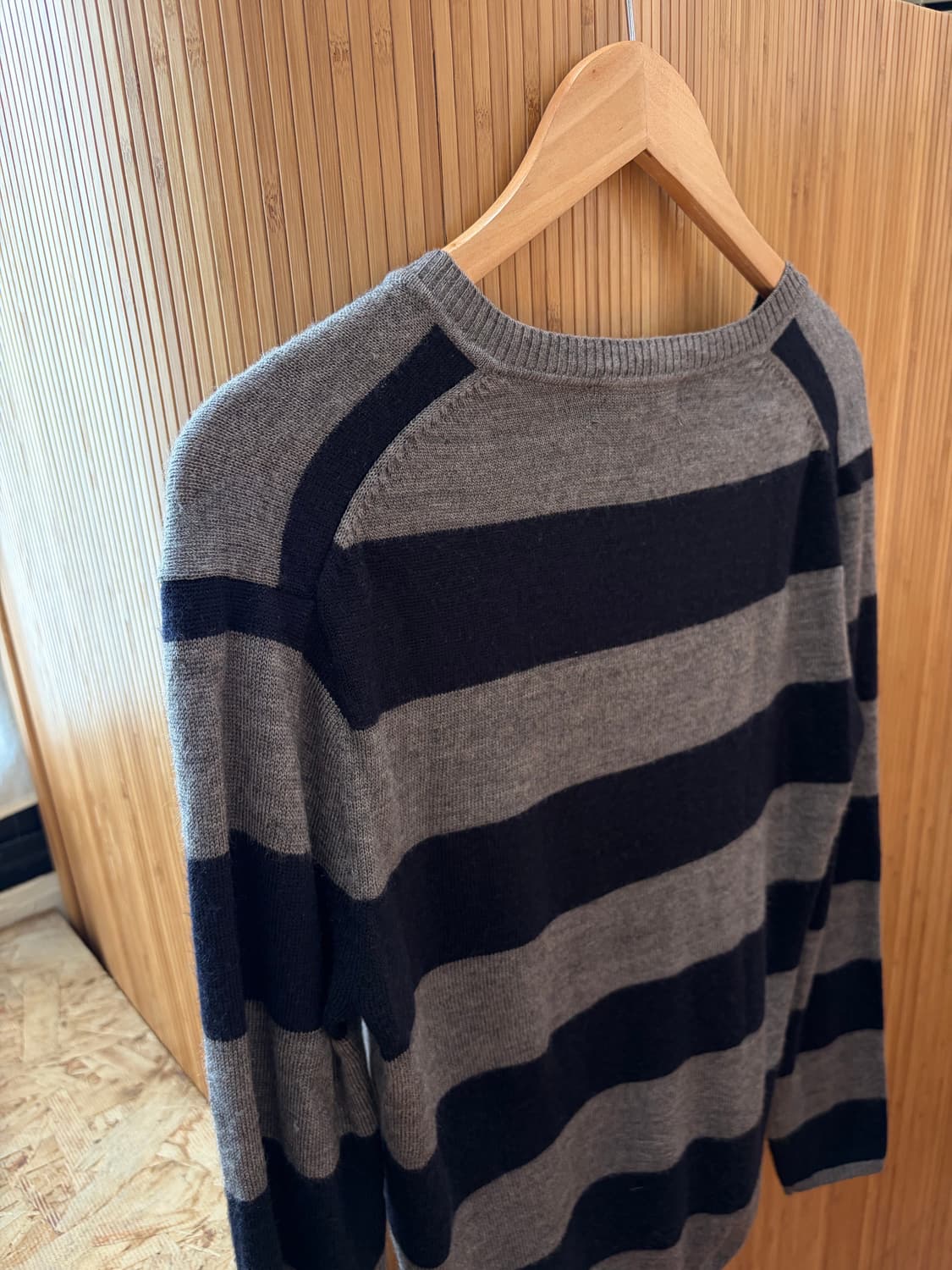 COMME ÇA ISM Stipre V neck Knit 상품이미지6