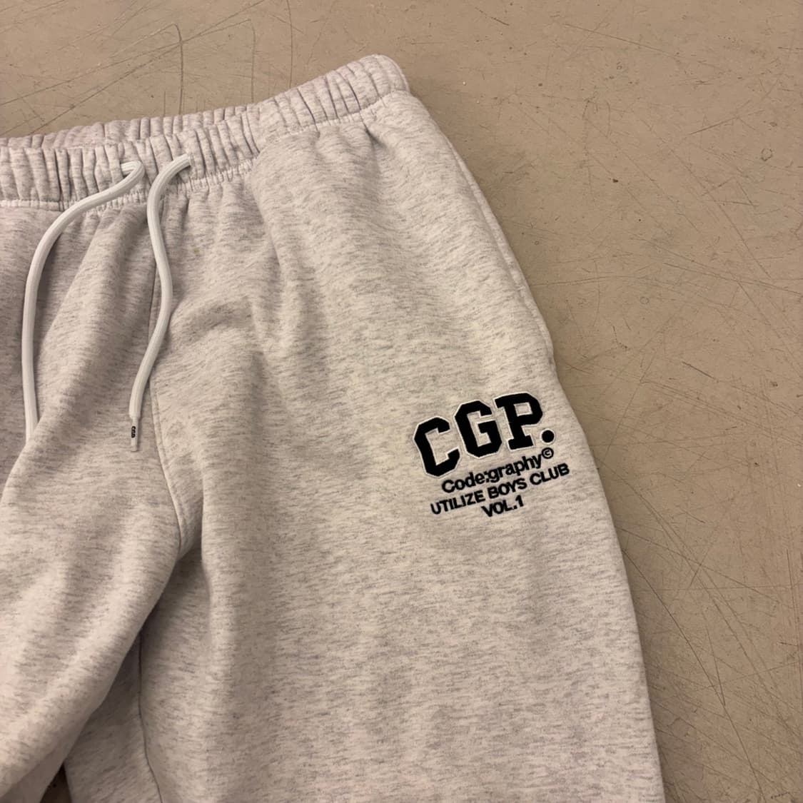 코드그라피 스몰로고 코튼 조거팬츠 상품이미지2