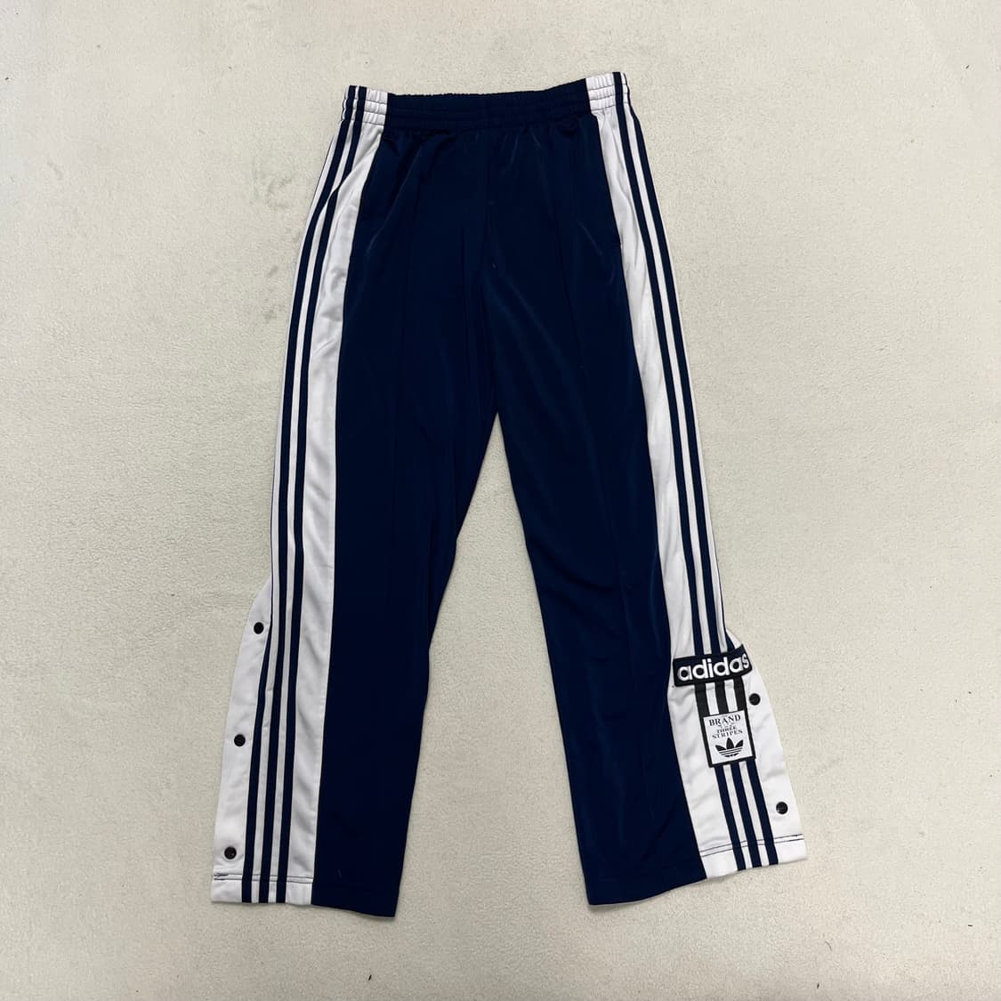 Adidas Navy Break Pants 상품이미지4