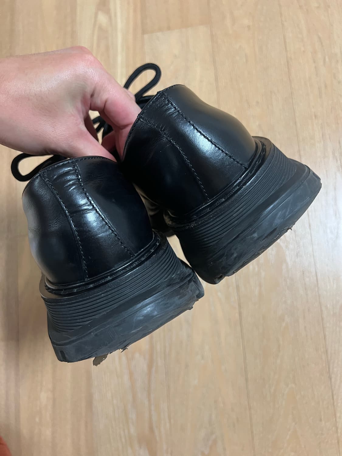 [42] 알렉산더맥퀸 트레드 더비 275 280 상품이미지4