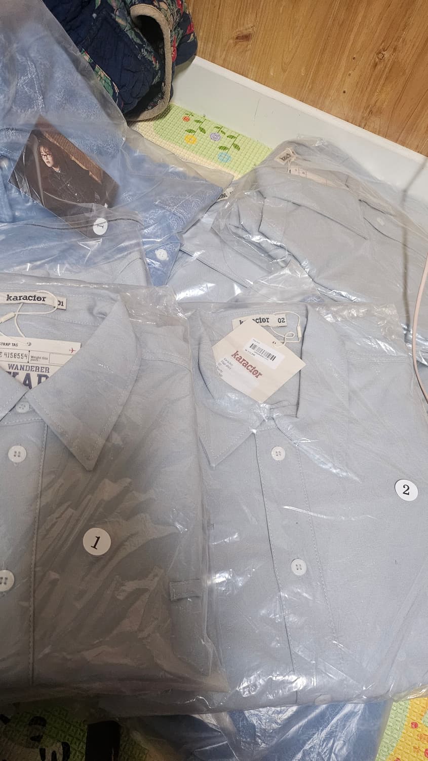 카락터 셔츠 남방 1사이즈 2사이즈 미개봉 새상품  상품이미지7