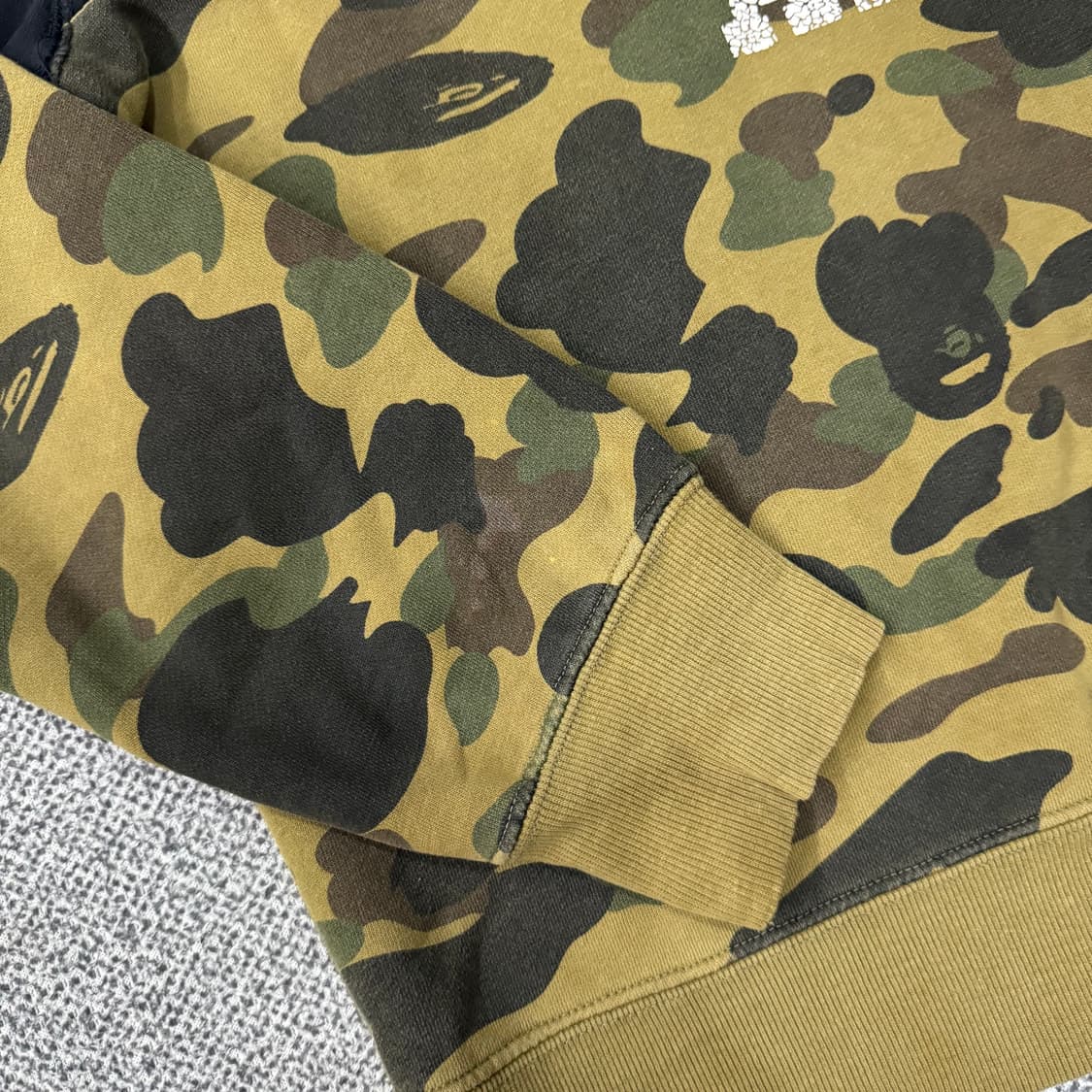 베이프 Bape 아수라 황계 블랙 카모 크루넥 맨투맨 상품이미지4