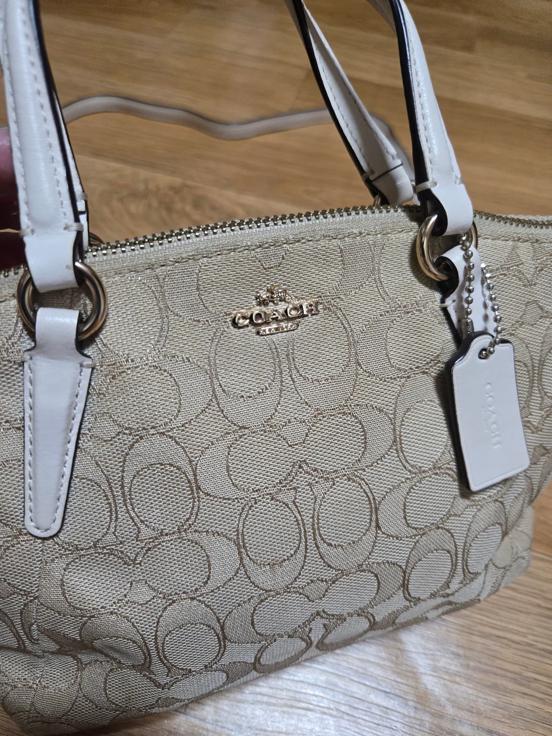코치 토트백 시그니처 베이지 크로스백.토트백 상품이미지6