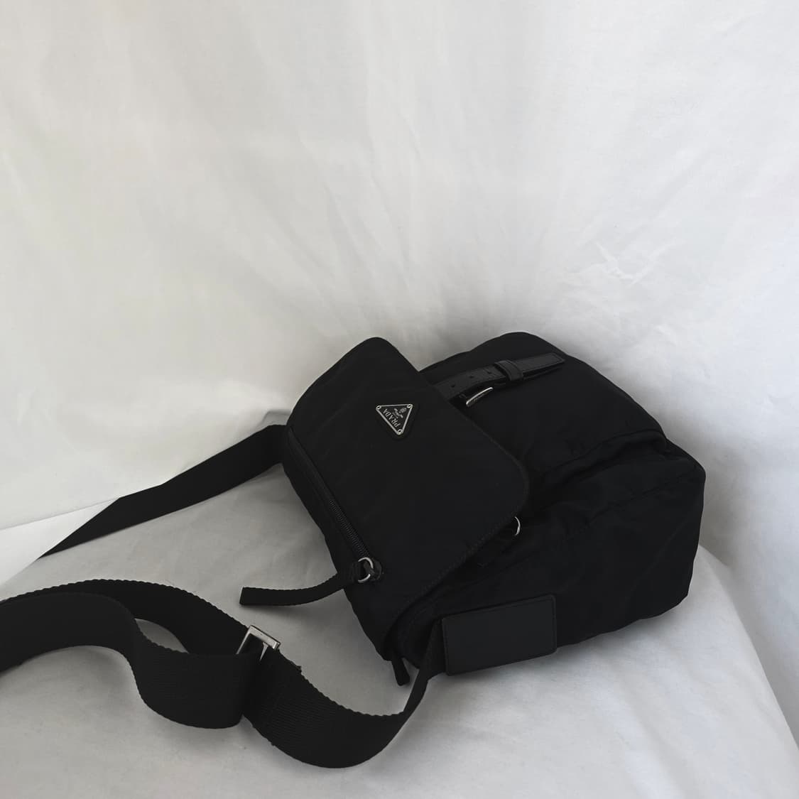 [정품 PRADA] 프라다 포코노 나일론 크로스백 주우재백 남녀공용 상품이미지3