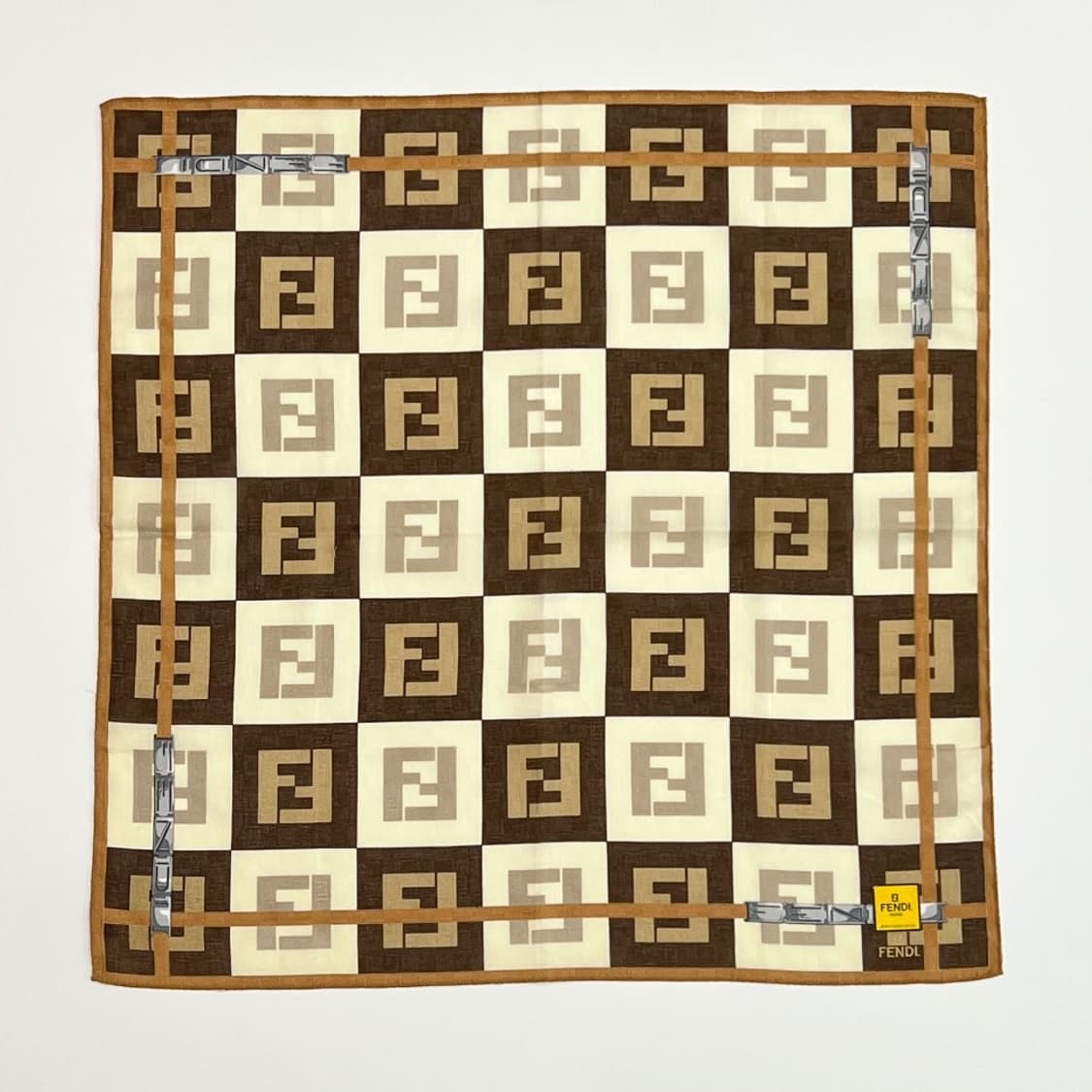 (새상품) fendi / 펜디 쁘띠스카프 손수건 상품이미지3