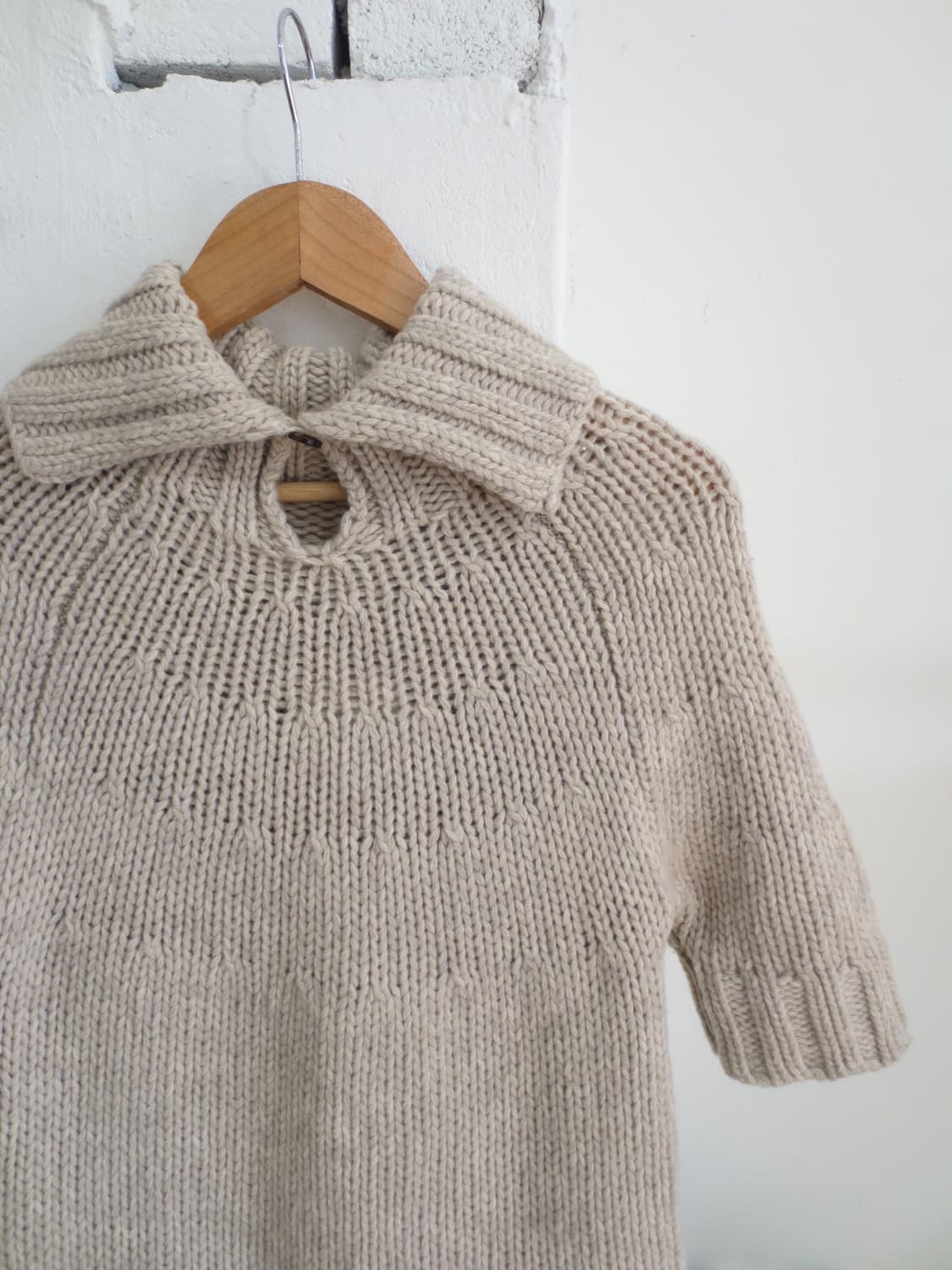  베이지 단추 반팔니트  상품이미지6