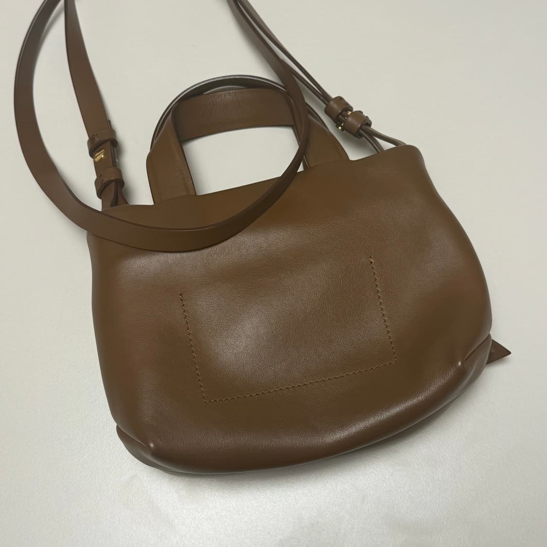 아크네스튜디오 무수비 크로스백 상품이미지2