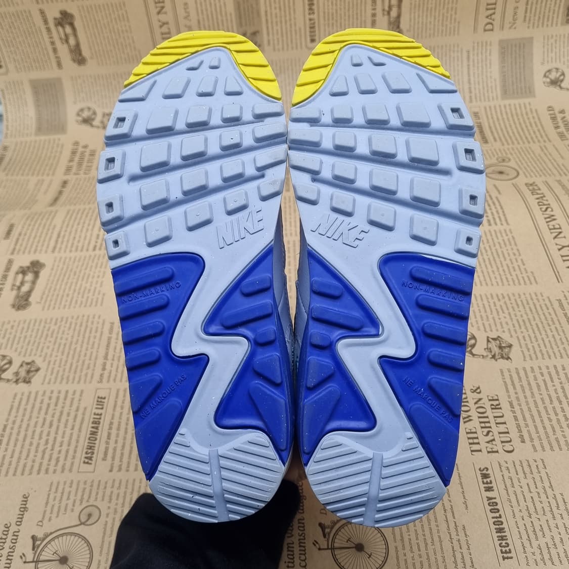 나이키 에어맥스 90 레더 여성운동화240  상품이미지3