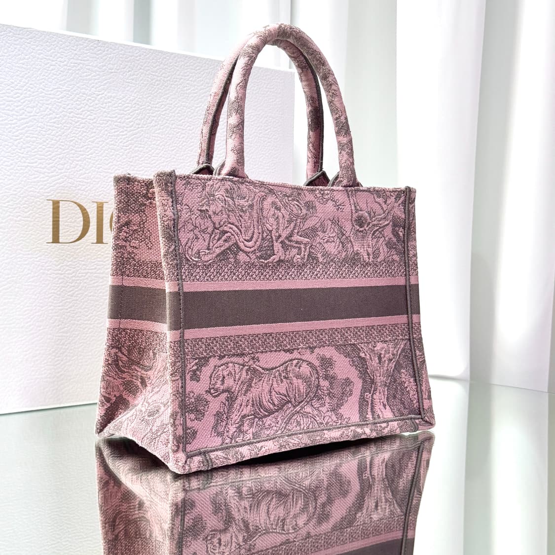 디올 뜨왈드주이 북토트백 스몰 핑크 상품이미지7