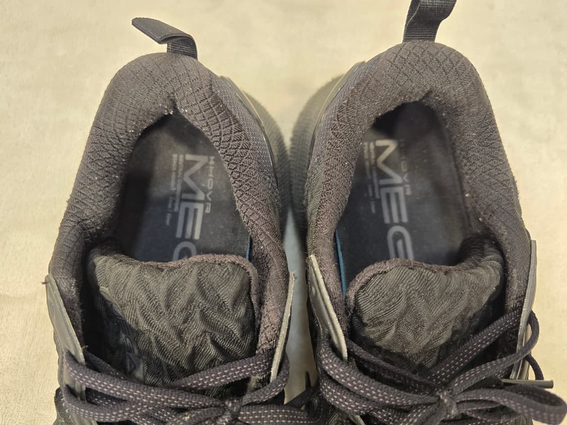 언더아머 HOVR 검정 운동화 270mm 상품이미지6