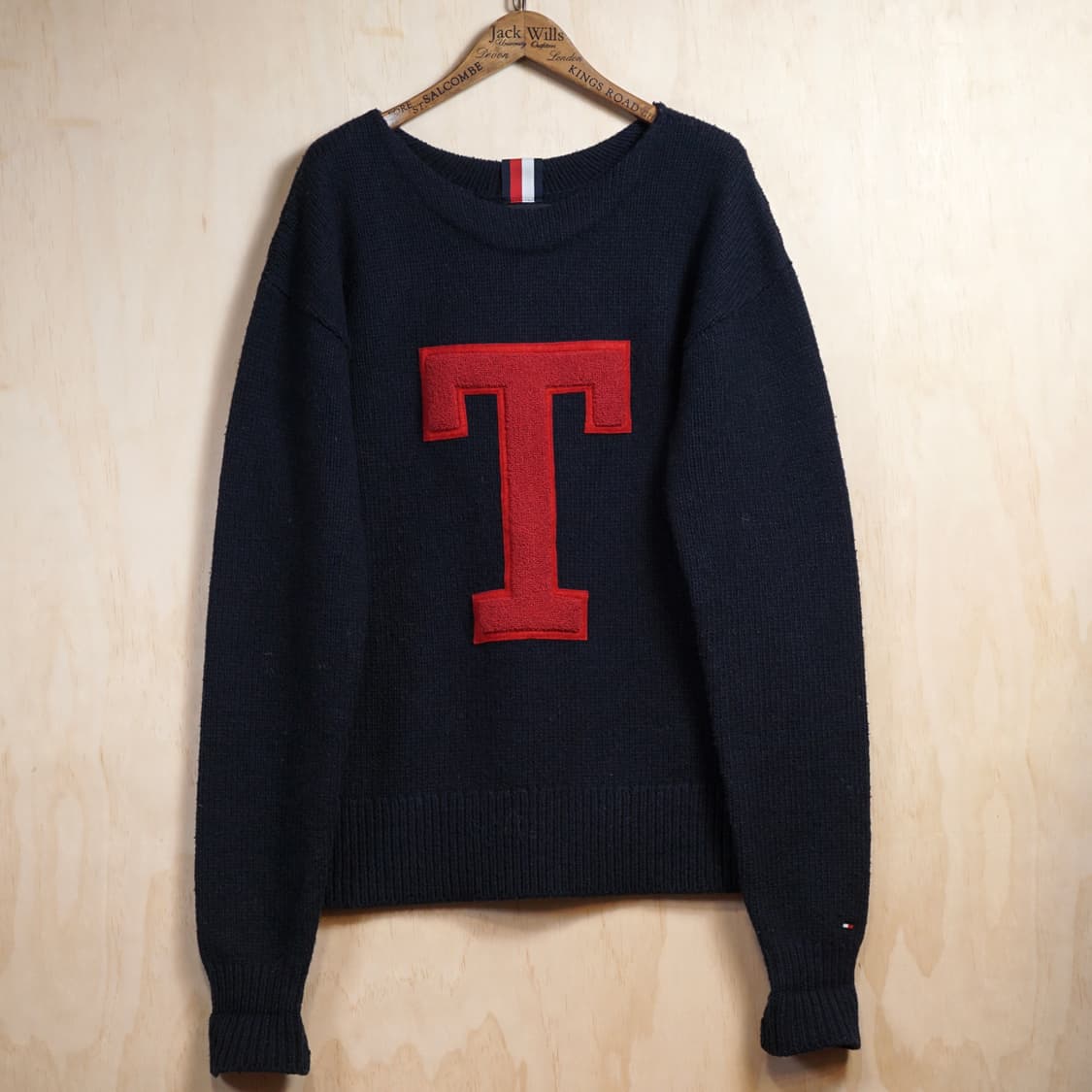 타미힐피거 로고 패치 니트 상품이미지1