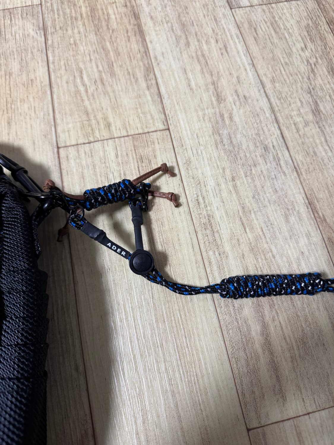 아더에러x이스트팩 숄더백 판매 상품이미지2