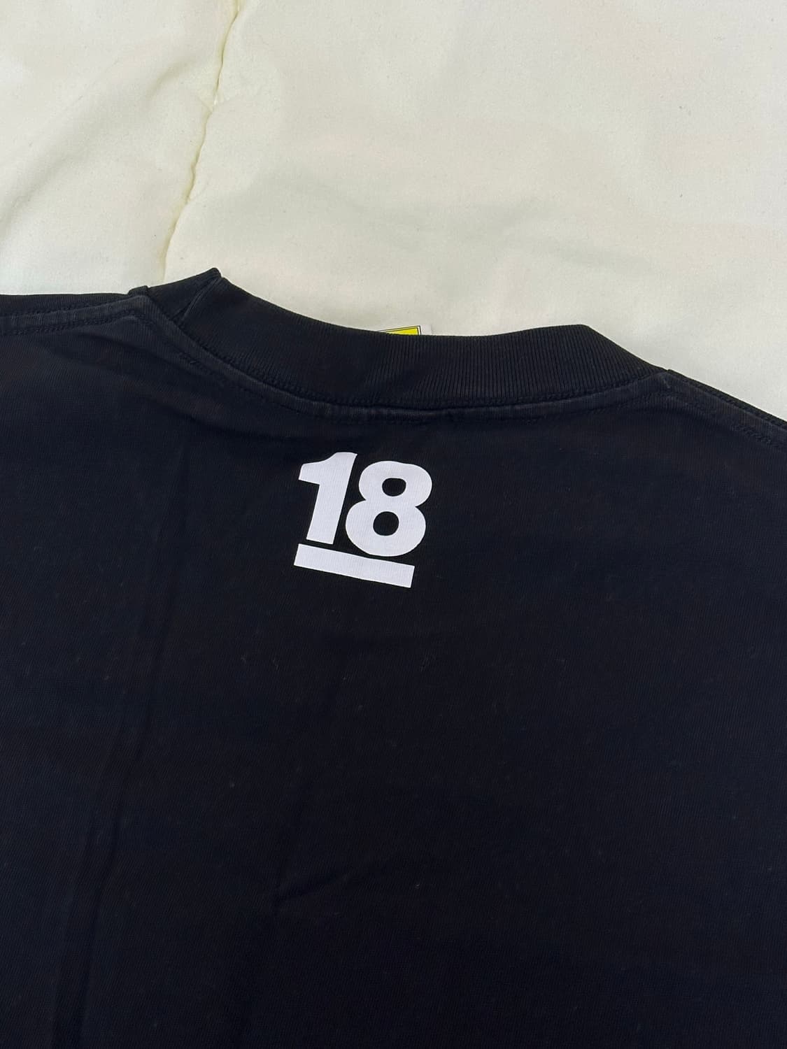 베이프 베이비마일로 홍콩 18주년 티셔츠 상품이미지4