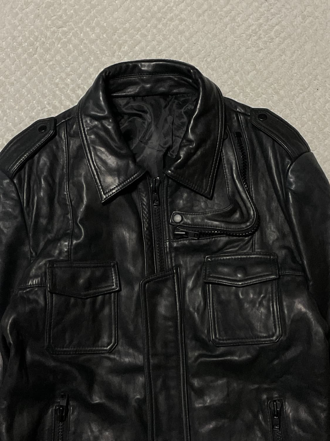 웨스턴 무드 램스킨 양가죽 포켓 디테일 레더 자켓 상품이미지4