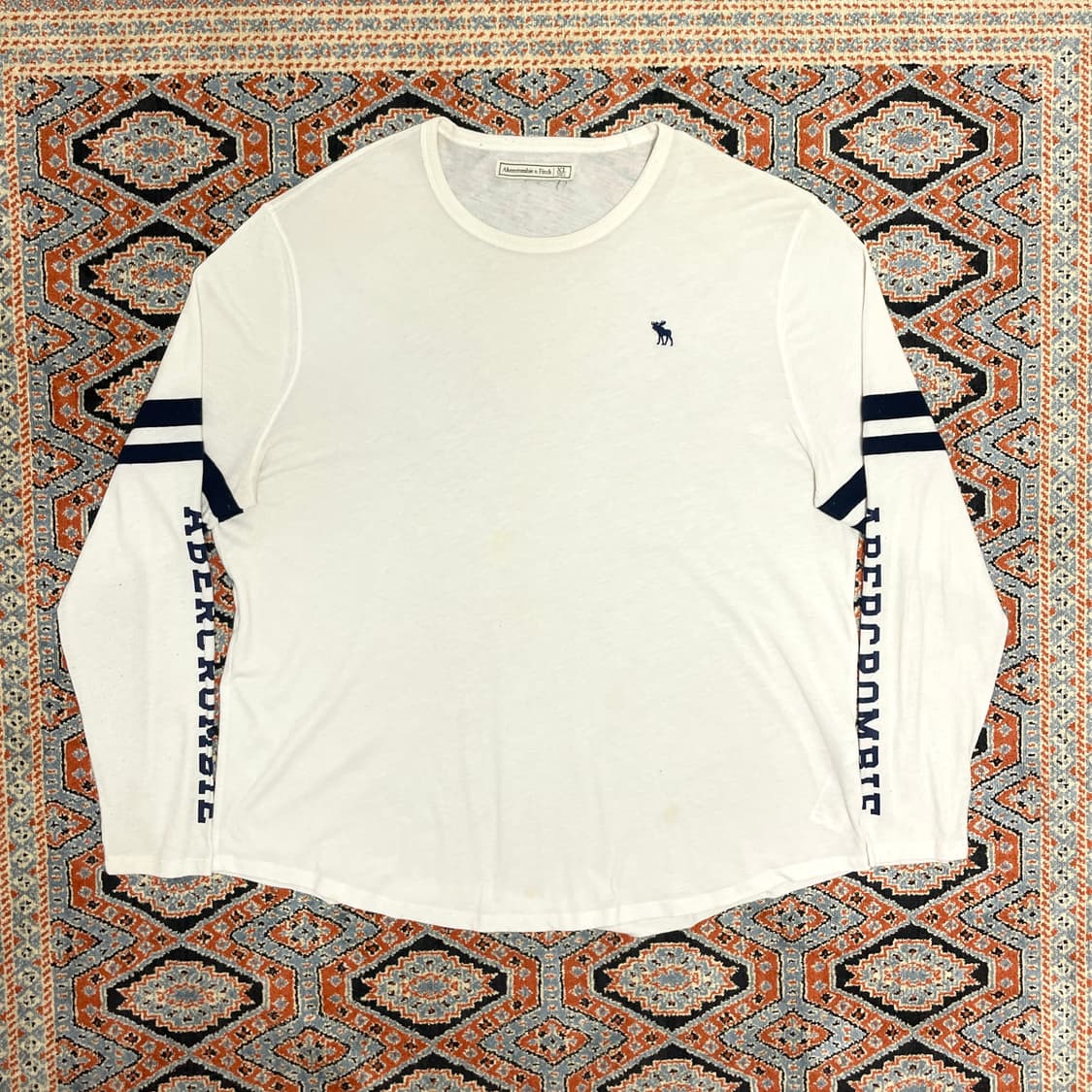 아베크롬비 사이드로고 화이트 긴팔티셔츠 남성XL  상품이미지1
