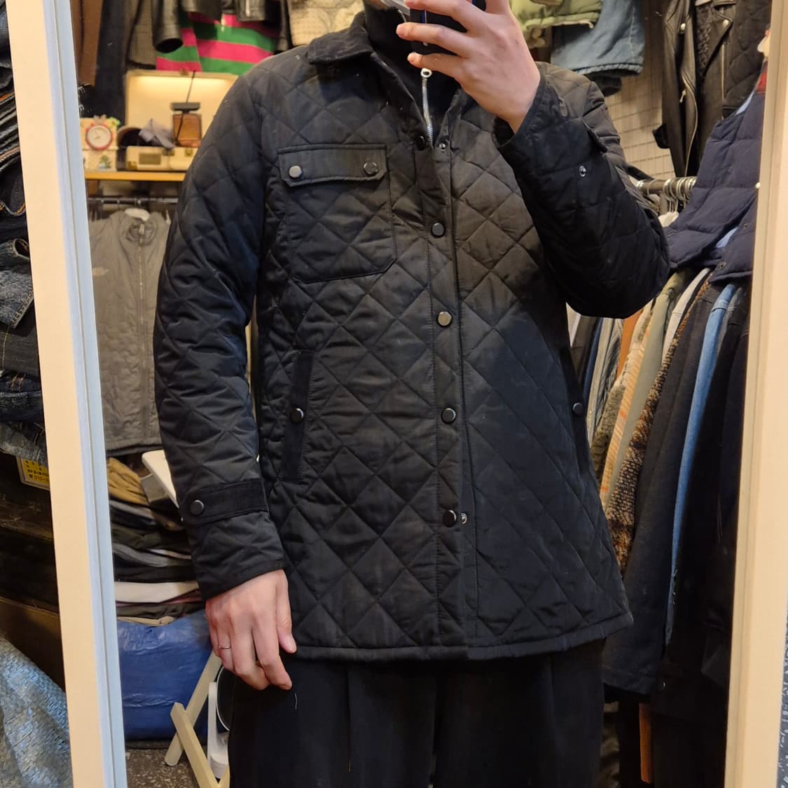 실사이즈-L(착샷잇음) 블랙  퀼팅누빔자켓 상품이미지3