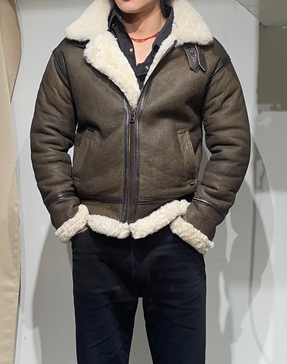 Alpha Industries B-3 Leather Bomber 상품이미지2