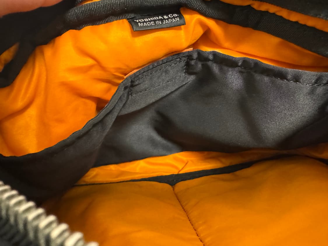 포터 탱커 숄더백 블랙 스몰 상품이미지3